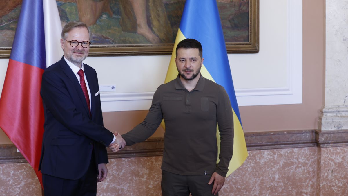 Zelenskyj jedná s Fialou