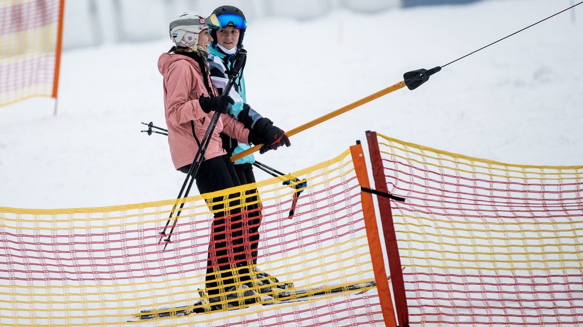 „Přihlásilo se jen 11 dětí.“ Z lyžařského výcviku se stal pro rodiny luxus