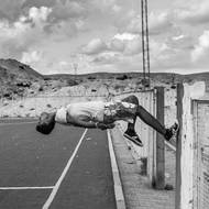 Snímek z fotbalového hřiště v Gafse, v regionu klíčovém pro tuniskou ekonomiku pro své fosfátové doly. Lokalita je poznamenananá vysokou nezaměstnaností mladých lidí. Umm-Al-Arais, Gafsa, Tunisko, 17. října 2015.