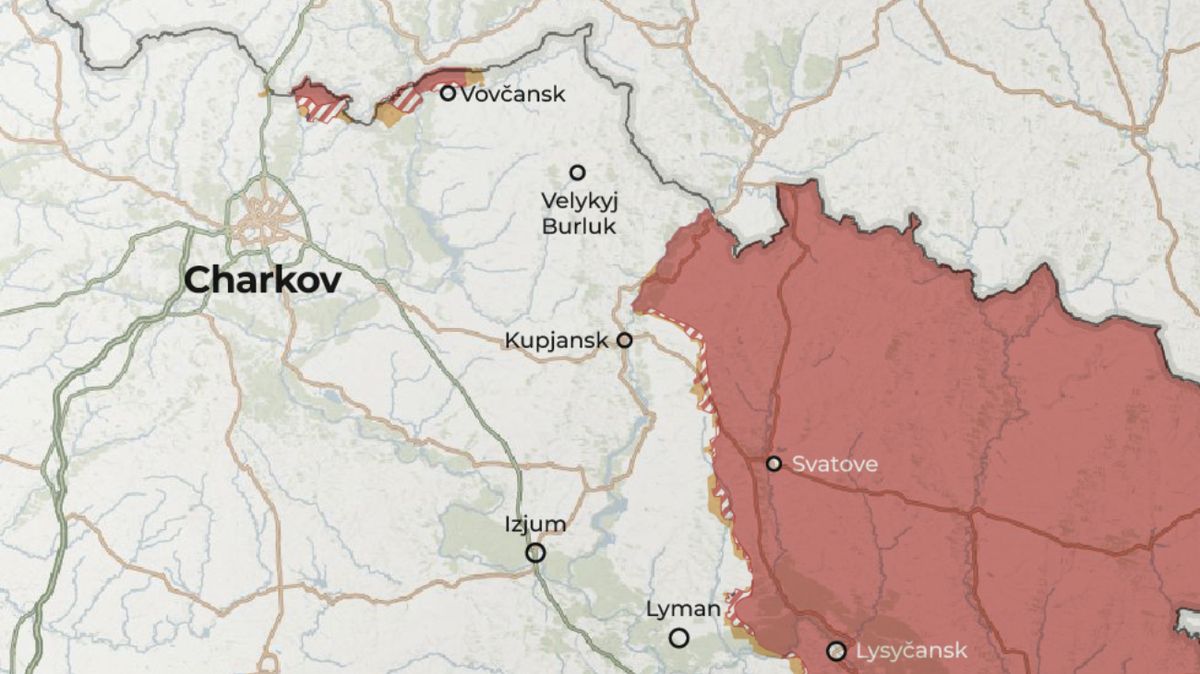 Mapy ukazují, jak se ruské jednotky přiblížily k Charkovu
