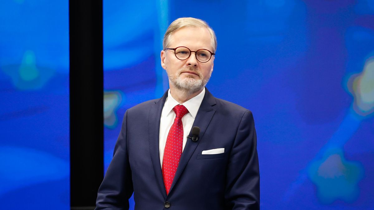 Online: Fiala, Havlíček a spol. v superdebatě. Začala bitva o váhající voliče