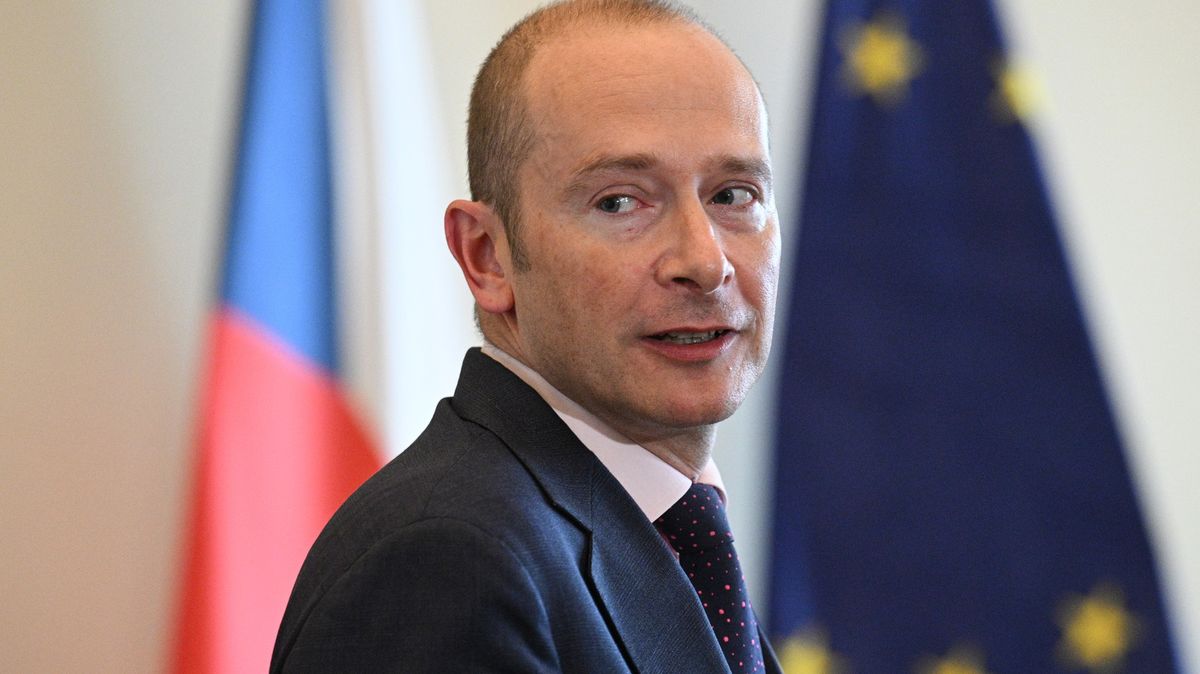 Zasáhne Pavel do vztahů mezi Českem a Slovenskem? Diplomat z Hradu odpovídá