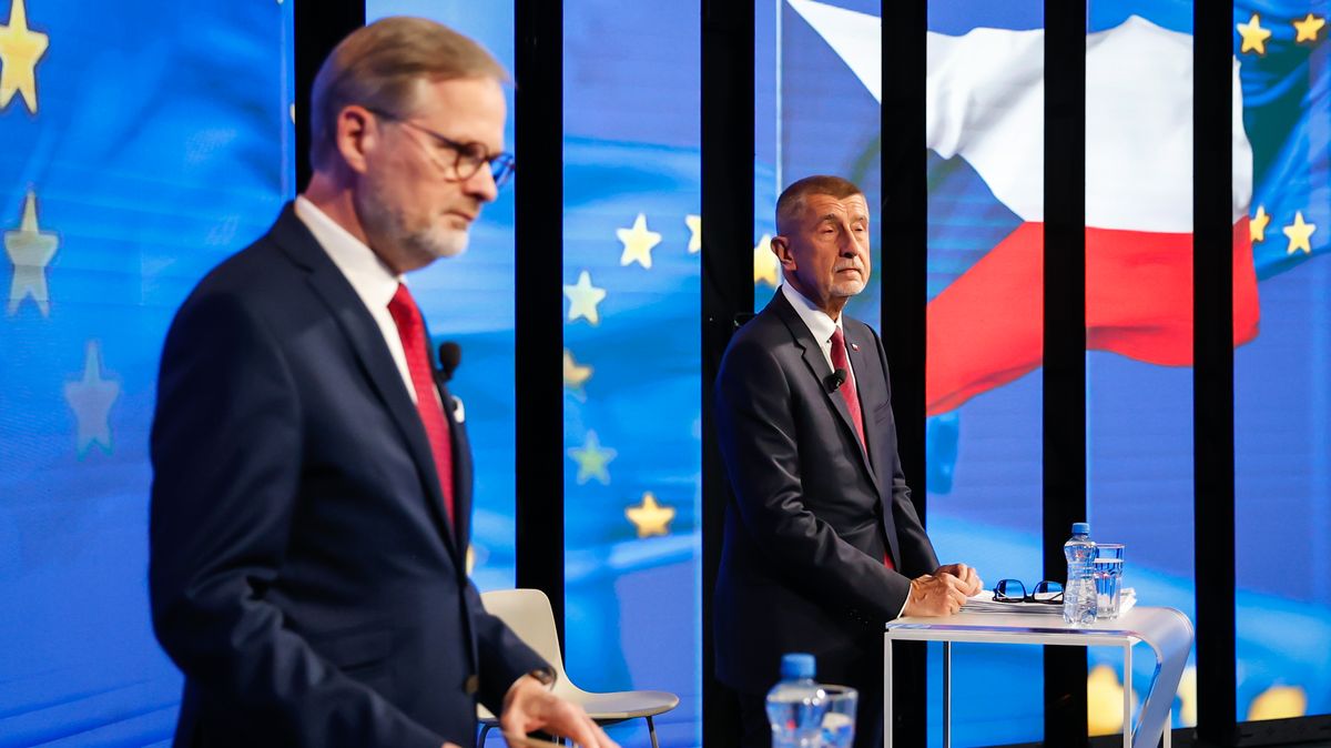 Šest týdnů před volbami se roztáčí „kolo štěstí“. Přinese pátý zvrat v řadě?