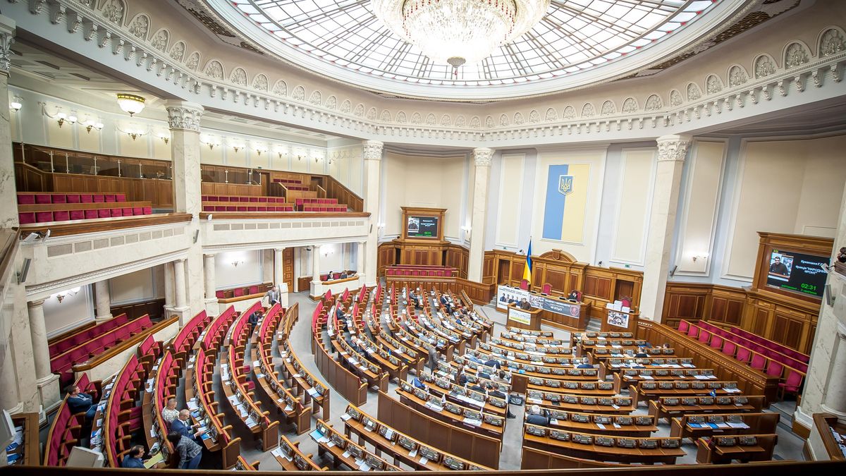 Ukrajinský parlament ratifikoval dohodu s USA o nerostném bohatství