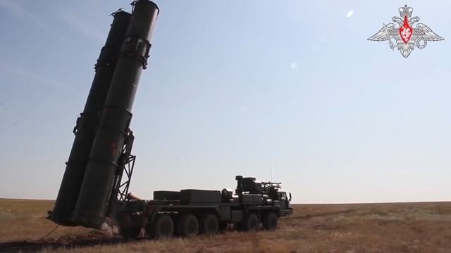 Rusové přesunuli na Krym nejmodernější protivzdušný systém, tvrdí Kyjev