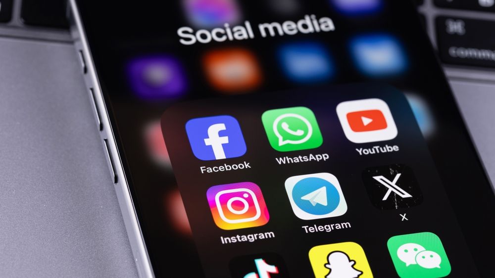 Meta odstraňuje 63 tisíc instagramových účtů v Nigérii kvůli podvodům
