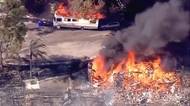 Video: Kalifornii ničí požár. Rychle se šíří a vyhání lidi z jejich domů