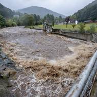 Během sobotní noci a nedělního dopoledne se očekávají v Rapotíně tři povodňové vlny. (Kouty nad Desnou, 14. září)