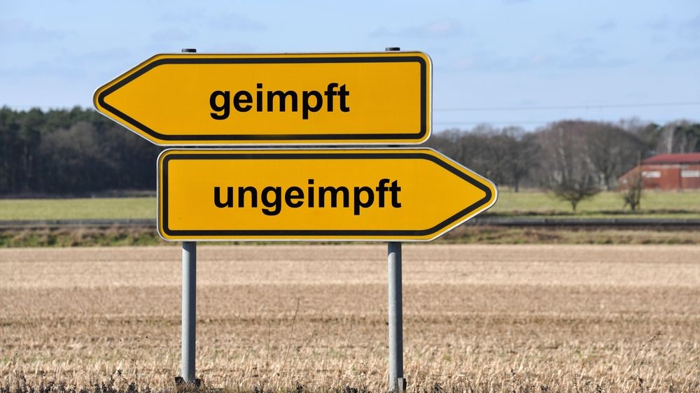 Potvrzeno, neočkovaní v Německu nebudou smět bez testu do vlaků či do práce