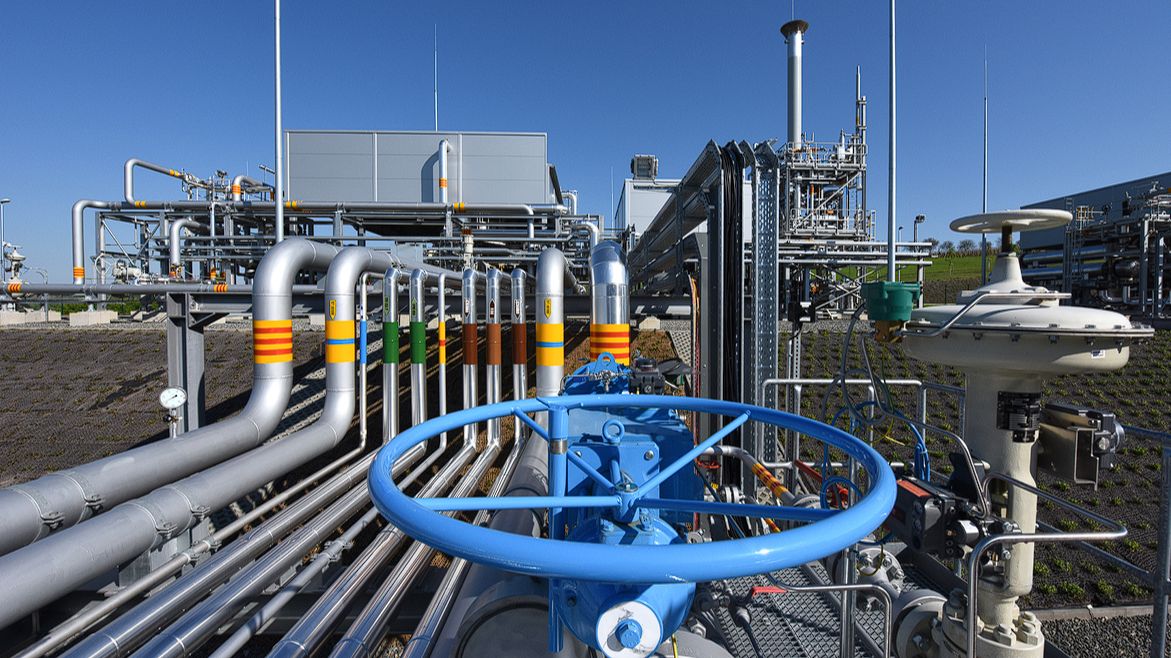 Gazprom přijde o kapacitu v Komárkově zásobníku. Nevyužitá část jde do aukce