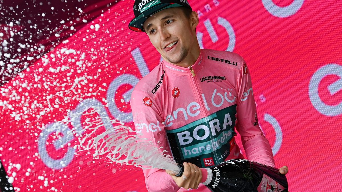 Giro na poslední chvíli ovládl Australan, skvěle si vedl Jan Hirt