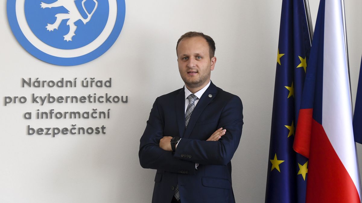 Útočí na nás Rusové. Volby budou pro Česko výzva, říká šéf kyberúřadu