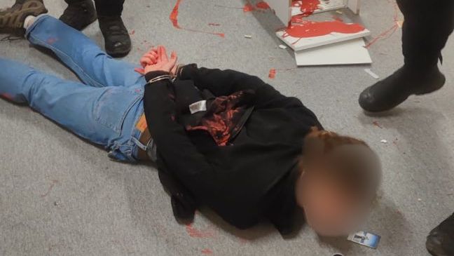 Der Beilmann von Ikea in Prag ist ein weißrussischer Aktivist