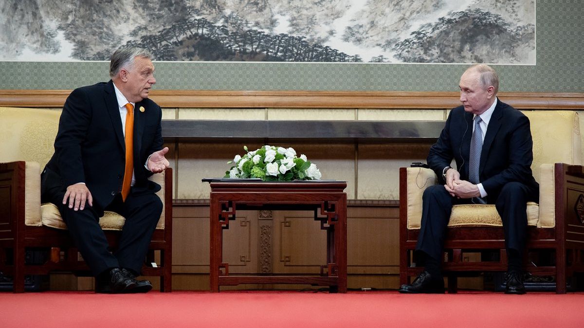 ODS nechce pustit Orbána do své evropské frakce. I Vondra je proti