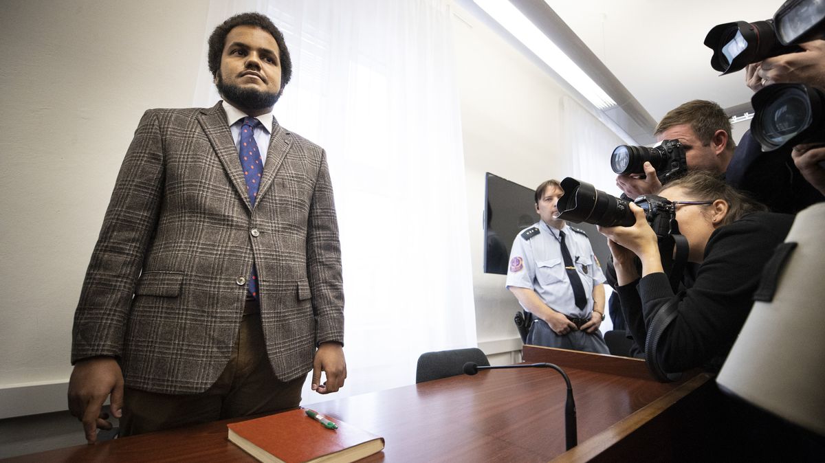 Nejvyšší soud odmítl dovolání Dominika Feriho, potvrdil tak trest za znásilnění