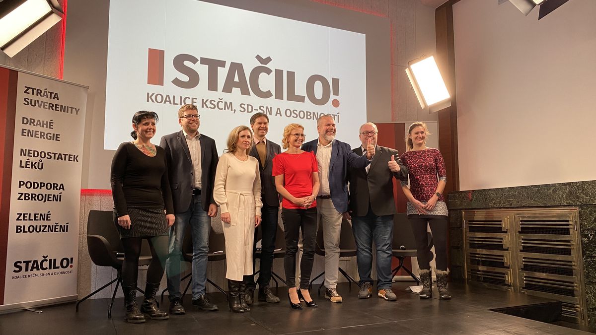 STEM: V lednu by se do Sněmovny dostalo i Stačilo!, Motoristé na hraně vstupu