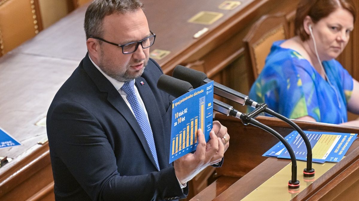 Běžecká soutěž ve Sněmovně. Poslankyně navrhla přerušit schůzi do roku 2025
