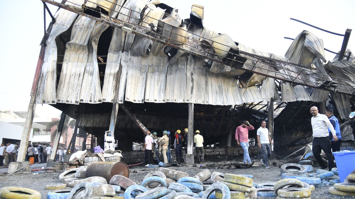 Při požáru v zábavním centru v Indii přišlo o život nejméně 24 lidí