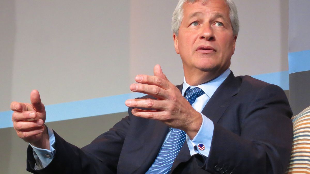 Uznávaný šéf JPMorgan plánuje odchod. Zamíří do americké politiky?