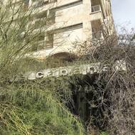 Loni se tak například původní řecký majitel hotelů Cleo a Aegean dohodl s tureckým byznysmenem na prodeji svých nemovitostí ve Varoše. Nový vlastník hodlá hotely zprovoznit v roce 2025. (na obrázku je jiný hotel)