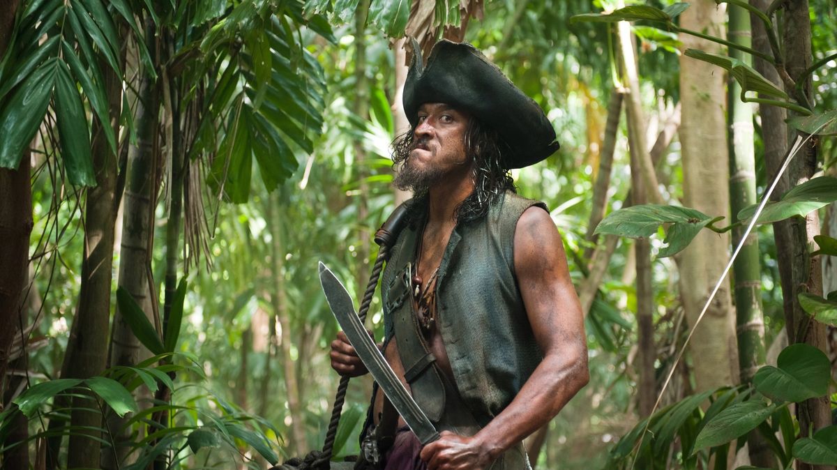 Herec z Pirátů z Karibiku zahynul po napadení žralokem