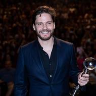 Daniel Brühl s Cenou prezidenta MFF Karlovy Vary. 