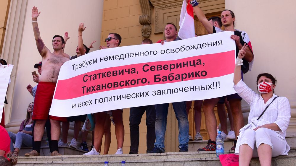 Režim v Minsku propustil 25 vězňů. USA na oplátku zruší část sankcí