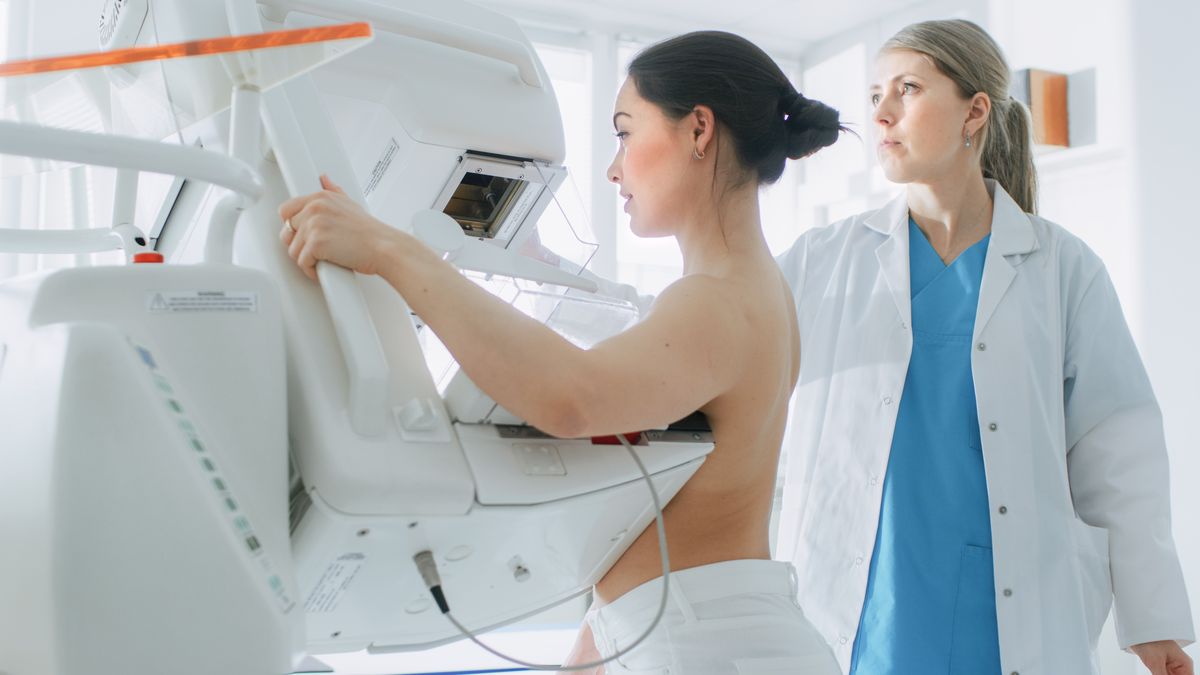 Švýcaři zrušili preventivní mamograf. V Česku máme štěstí, říká onkoložka