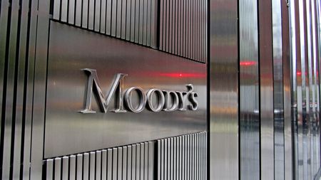 Dolar, akcie i dluhopisy padají. USA vypadly z klubu nejlepších