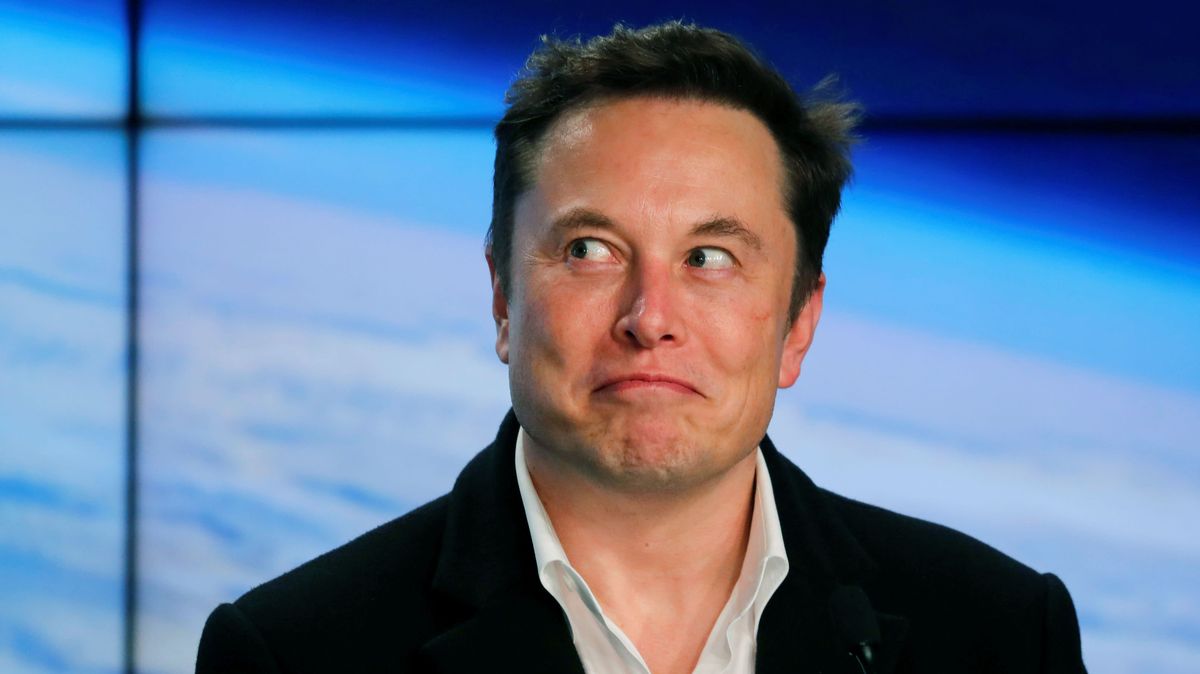 Musk vyzval na Twitteru k hlasování, zda má prodat část svých akcií Tesly