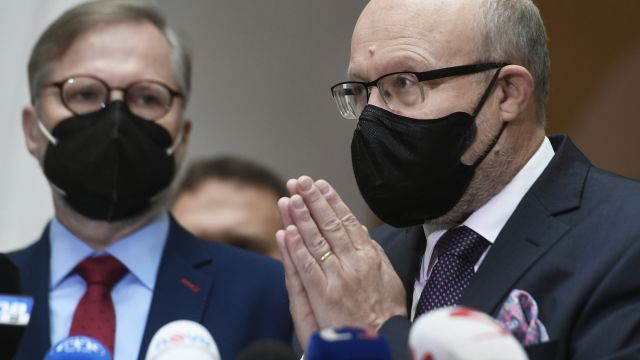 Besuch: Der neue Minister Válek kommt und der Krankenhausdirektor ist nervös