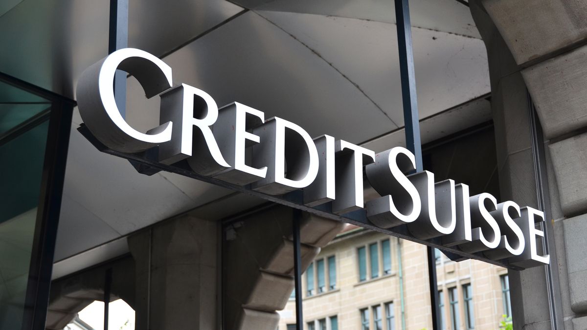 Banka Credit Suisse má potíže, ale její akcie dnes letí nahoru