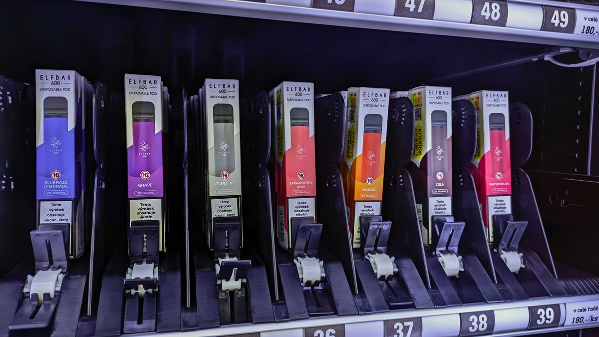 Belgie jako první v EU zakáže prodej jednorázových e-cigaret