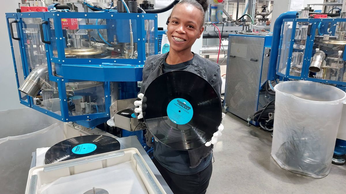 Češi dělají nejvíc vinylových desek na světě. Už i z amerického Nashvillu