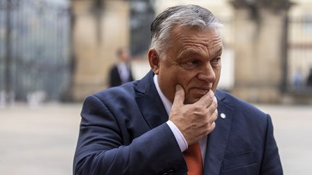 „Sází na Babiše.“ Maďarský investigativec líčí strategii Viktora Orbána