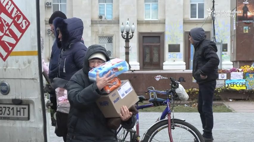 Video: Okupace skončila. Rusové ale Cherson dál mohutně ostřelují
