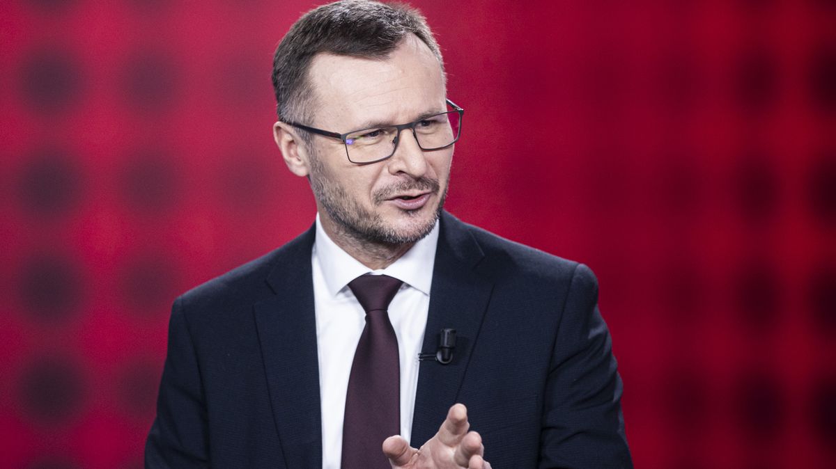 Ministr Nekula vysvětluje, na koho dopadnou škrty v dotacích