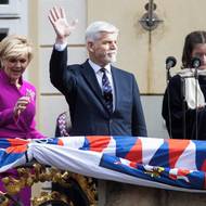 Petr Pavel složil před třemi lety prezidentský slib. Jestli bude kandidovat i podruhé, zatím není jasné. Mluví dosud spíš v náznacích. Už například sdělil, že chce funkci obhajovat, pokud si to bude žádat poptávka voličů. Vstup do další volby ale podmiňuje i zdravím. Snímek je z inaugurace v březnu 2023.