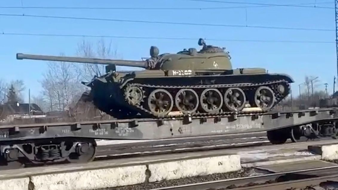 Putin přišel o stovky tanků. Rusko vytahuje ze skladů stroje z éry Stalina