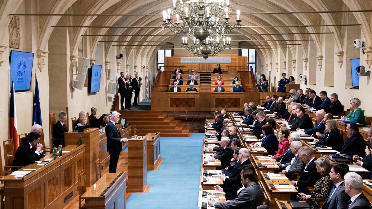 Pavel míří do Senátu. Úspěch jeho kandidáta na soudce je nejistý