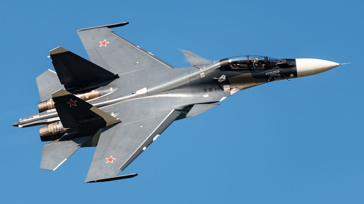 Ruský bojový letoun zasahoval proti americkému dronu, tvrdí Moskva