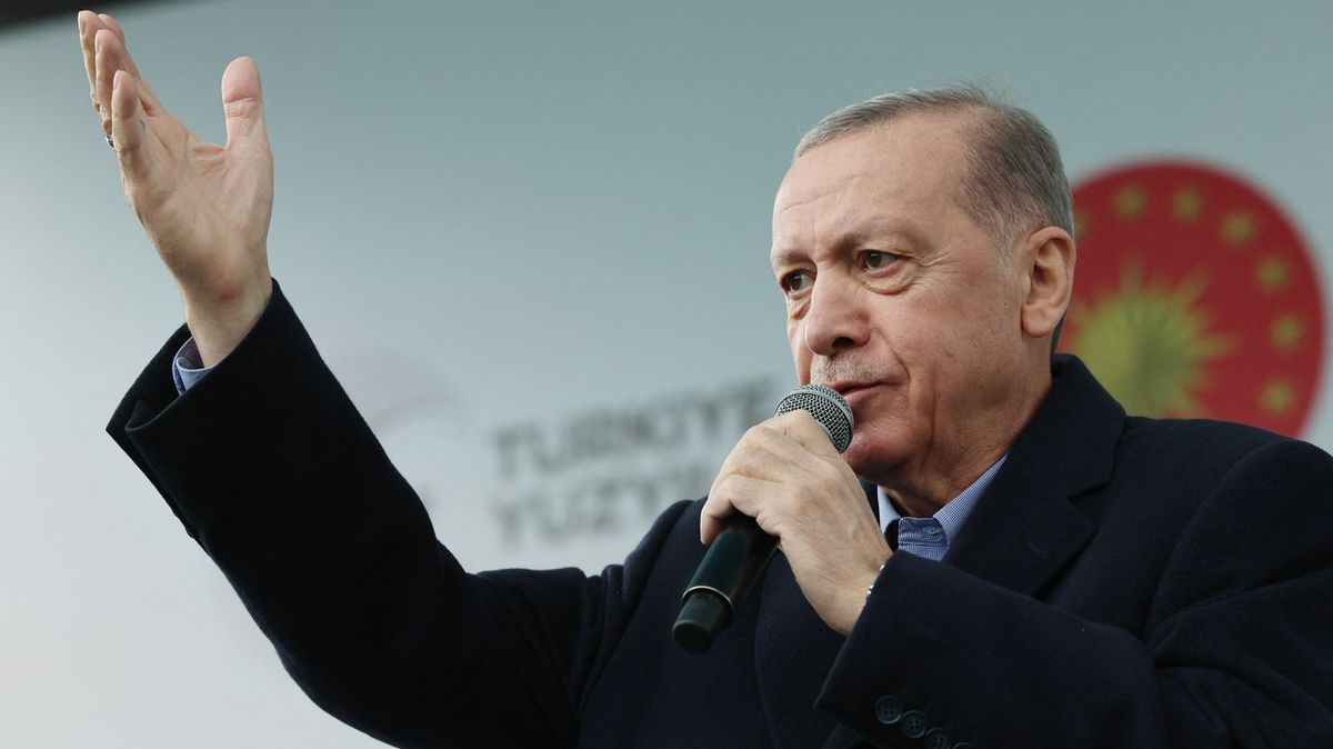 Jeho největší chybou je rozdělování společnosti, říká Erdoganův bývalý přítel