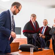 Advokát Roman Kvasnica, prokurátoři Matúš Harkabus a Daniel Mikuláš a zplnomocněnec rodiny Kuciakových Peter Kubina.