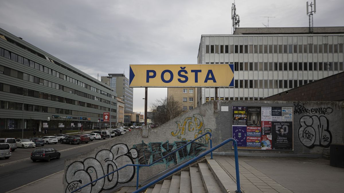 Česká pošta řeší, co dělat se zrušenými pobočkami. První už je na prodej