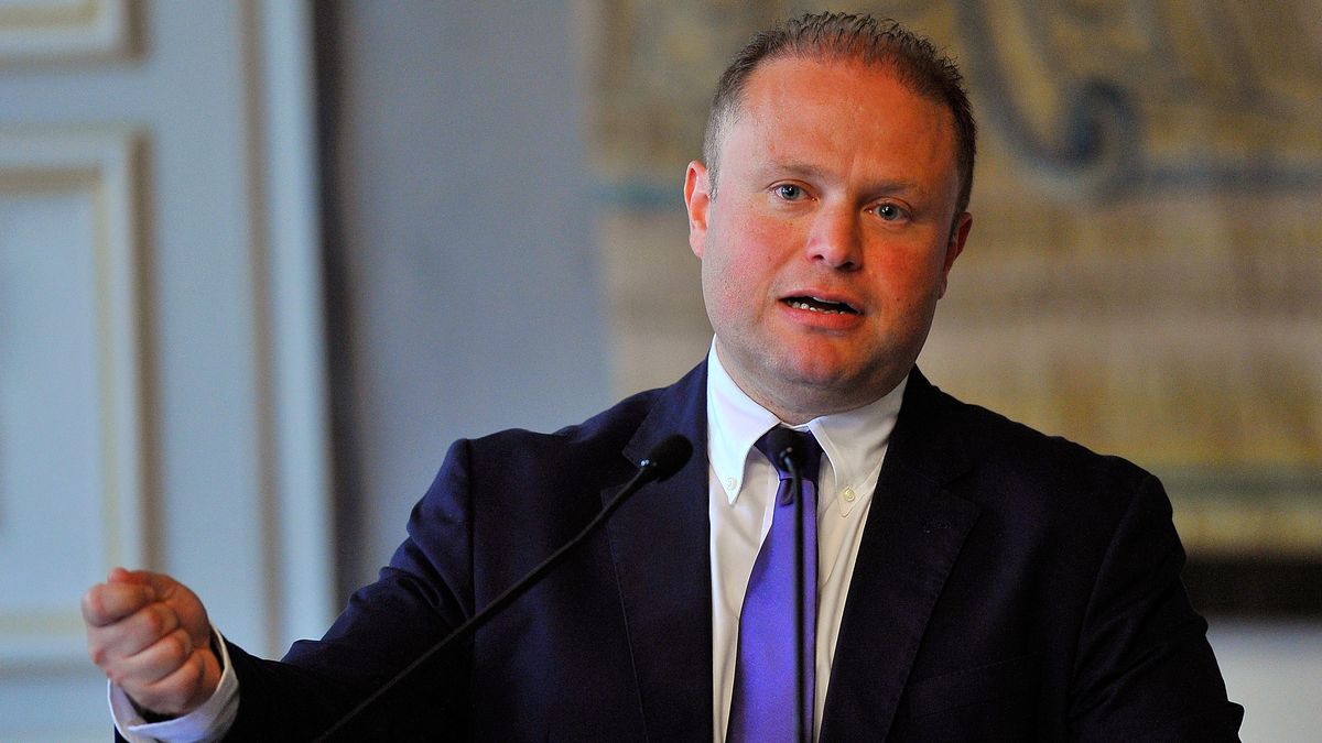 Bývalého maltského premiéra obžalovali z korupce