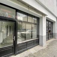 A další vybydlené prostory přibývají a podle místních přibývat budou.