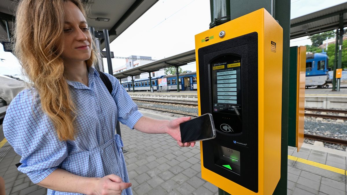 Průvodčí i pokladní nahradí chytré skříňky. Morava chystá převrat ve vlacích