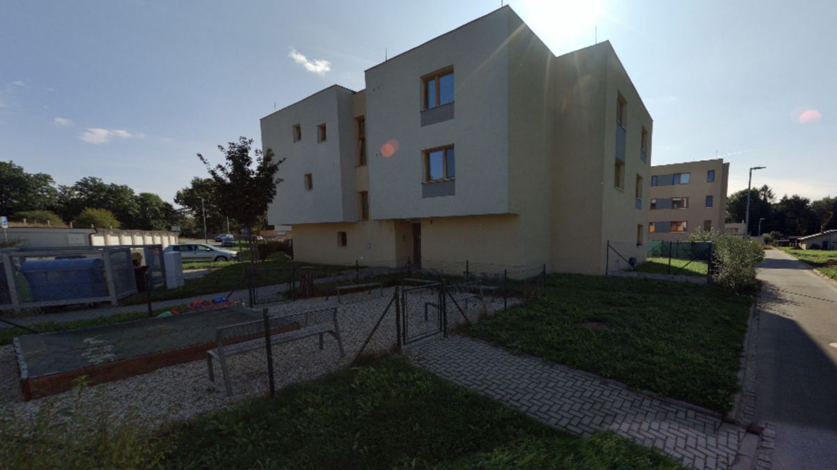 Poslanci nakoupili byty. Kde na ně vzali, však nepřiznali