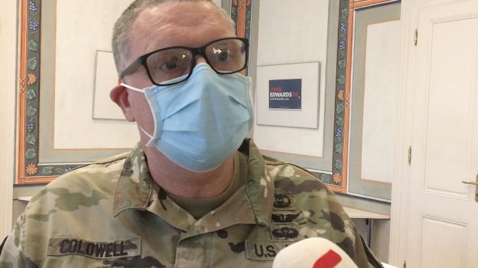 Armádní lékař USA v Česku: Vaši zdravotníci jsou hrdinové, vakcína by měla být do konce roku