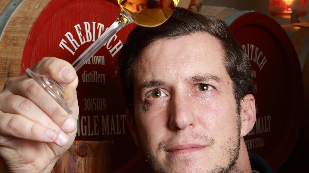 Doufali, že vydělají na whisky. Nyní chtějí své peníze zpět